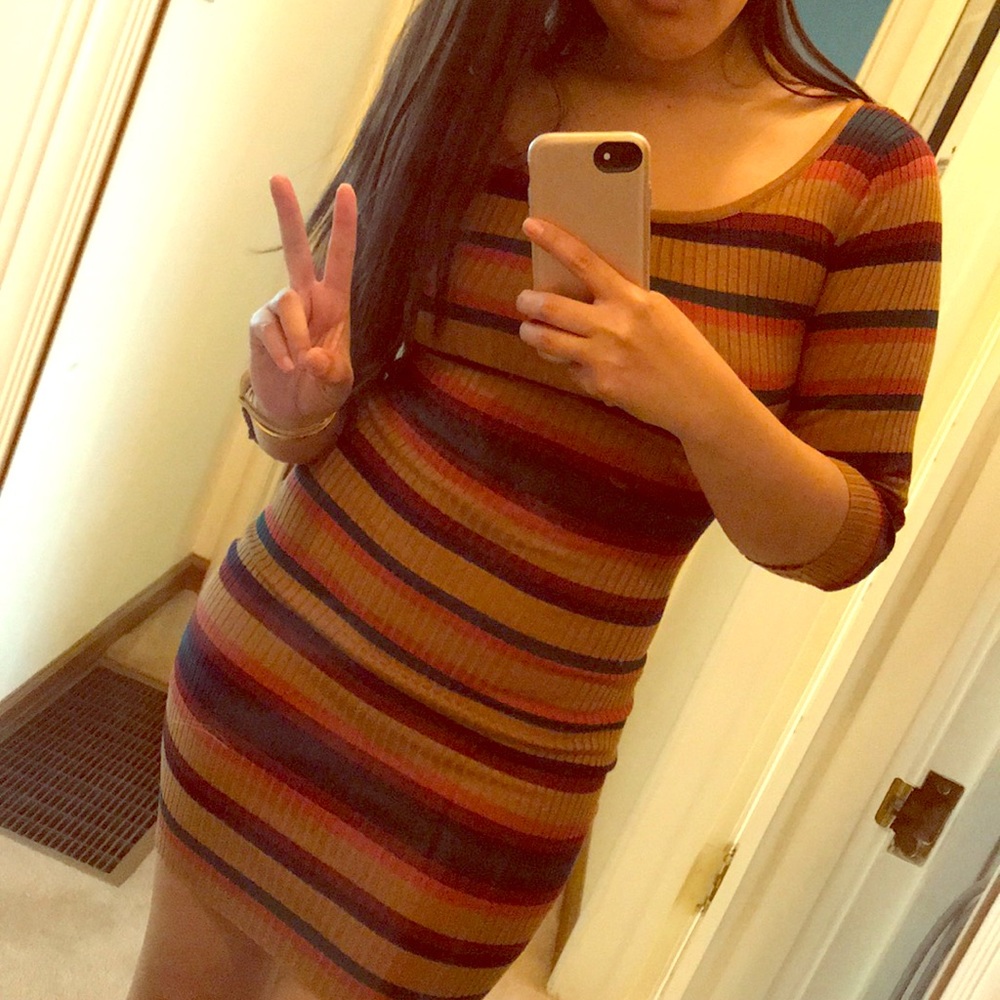 Super soft stretchy midi dress with 3/4 sleeves